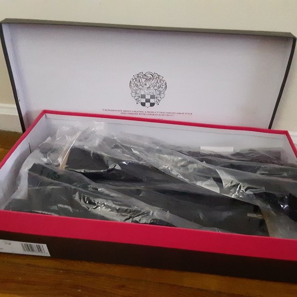 Vince Camuto Kaleeca boots - Picture 4 of 4